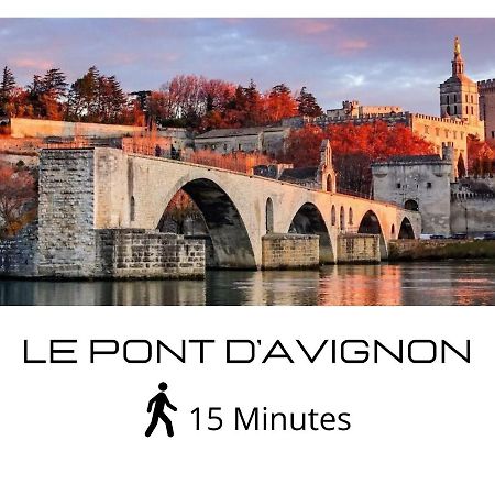 Charmant Studio Tres Bien Situe Aux Remparts 亞維農 外观 照片