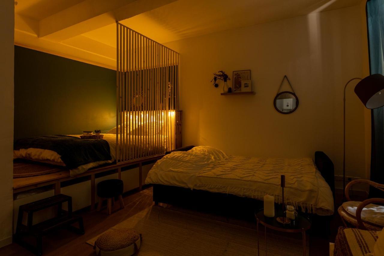 Charmant Studio Tres Bien Situe Aux Remparts 亞維農 外观 照片